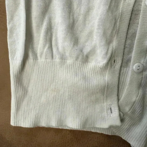 Jarbo Cream Color Cardigan Women’s Size 1 (Small) Flawed - Picture 5 of 10
